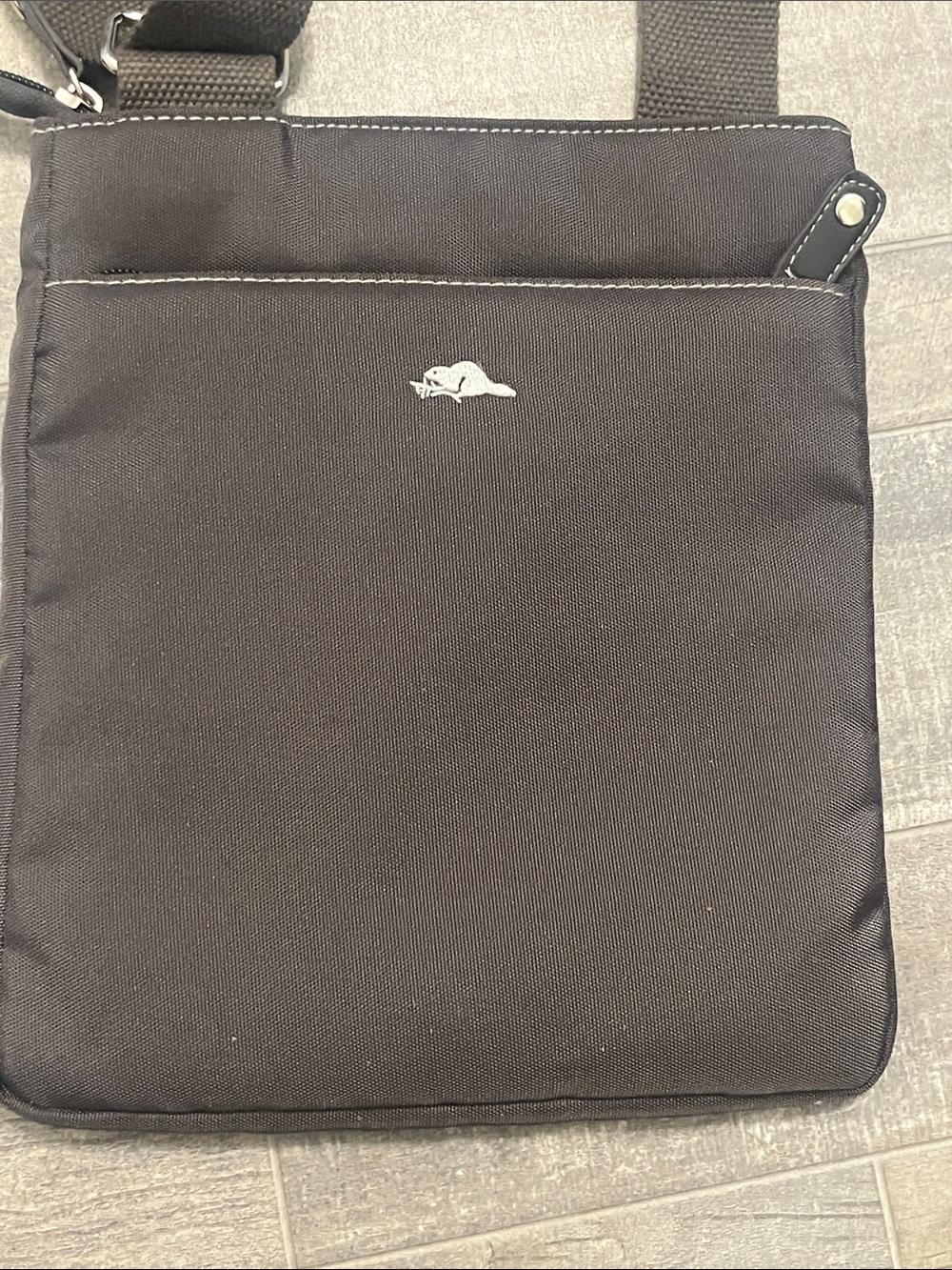 Roots Black Messenger Crossbody Bag - Picture 6 of 13